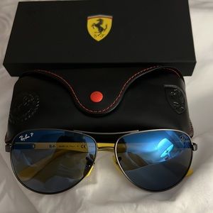 RAYBAN SCUDERIA FERRARI COLLECTION